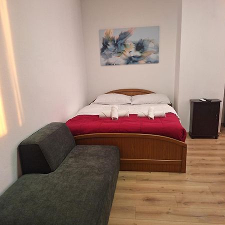 Albania Apartment Comfort Near Tirana City Center Bagian luar foto