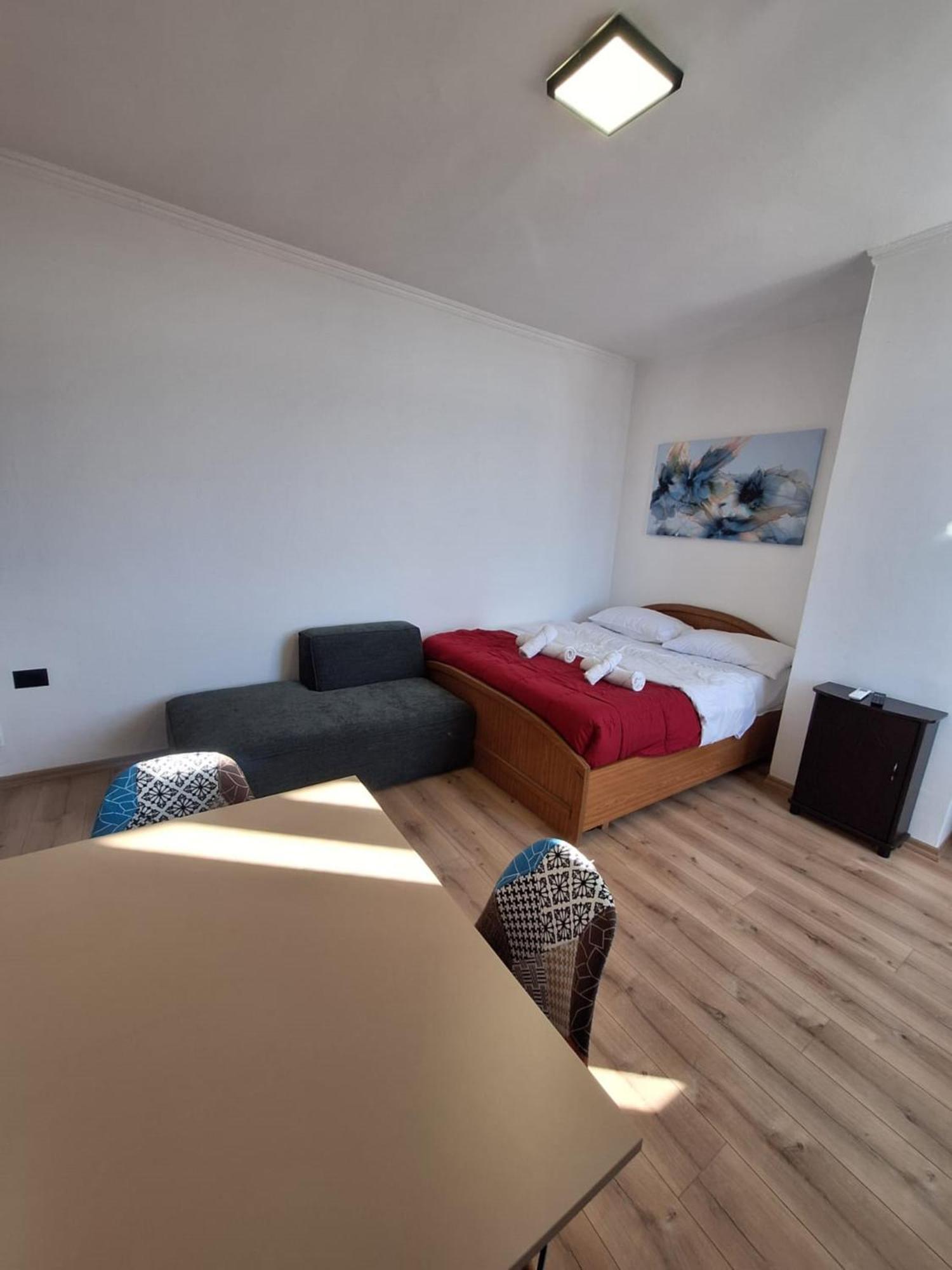 Albania Apartment Comfort Near Tirana City Center Bagian luar foto