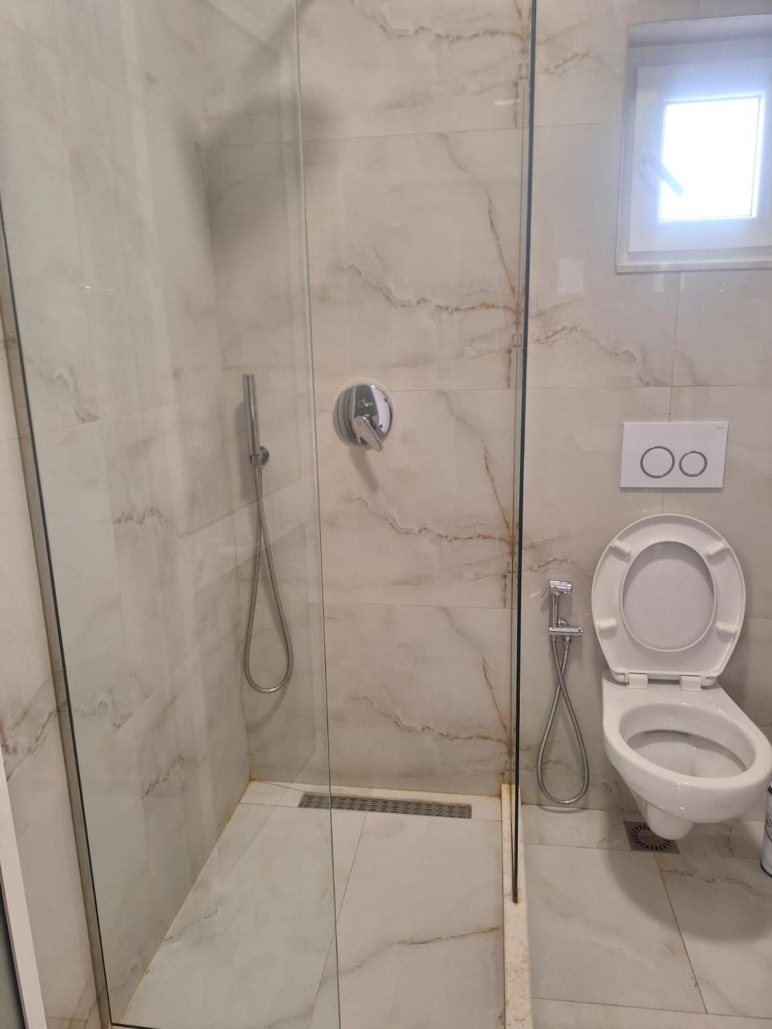 Albania Apartment Comfort Near Tirana City Center Bagian luar foto
