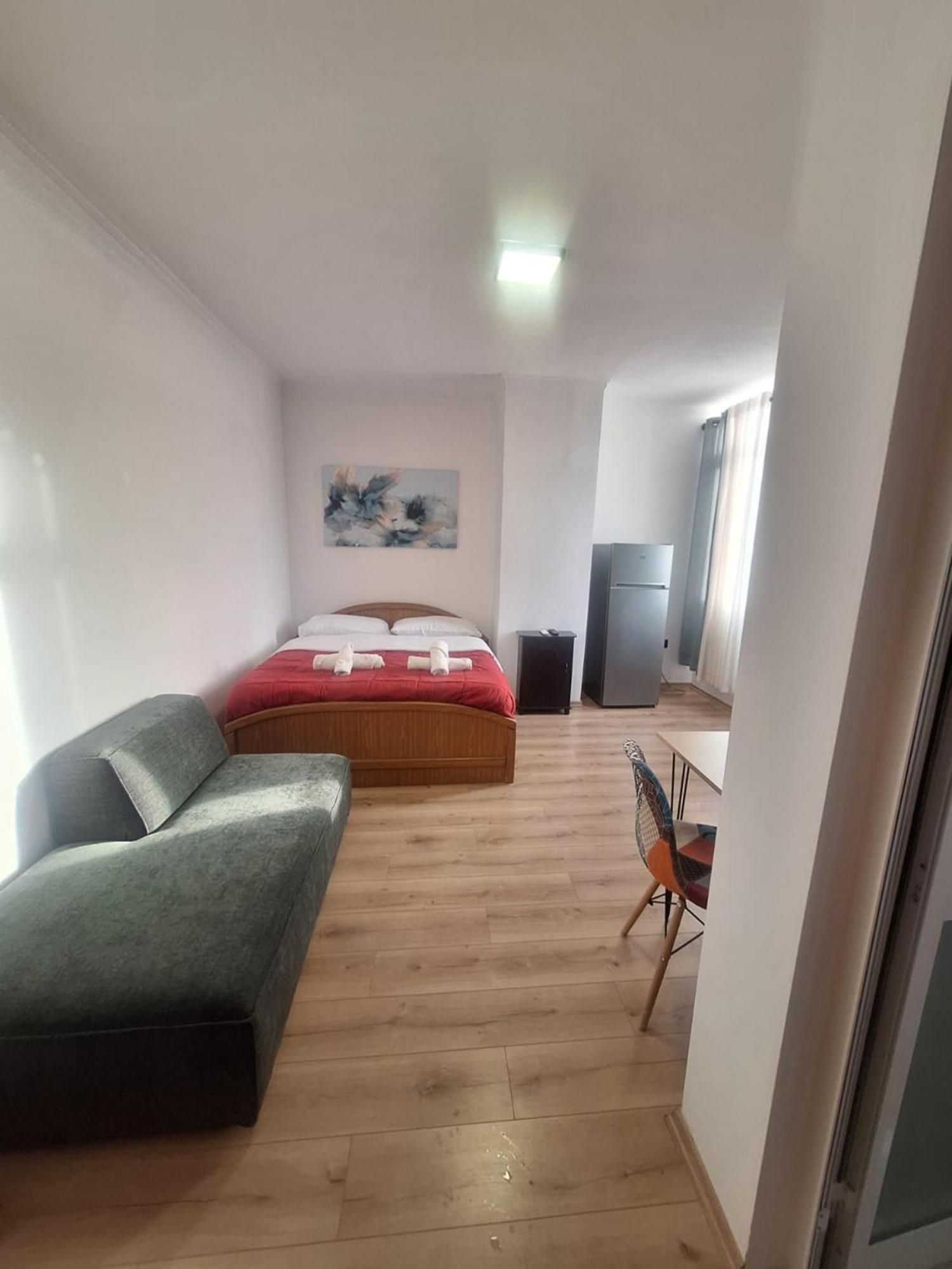 Albania Apartment Comfort Near Tirana City Center Bagian luar foto