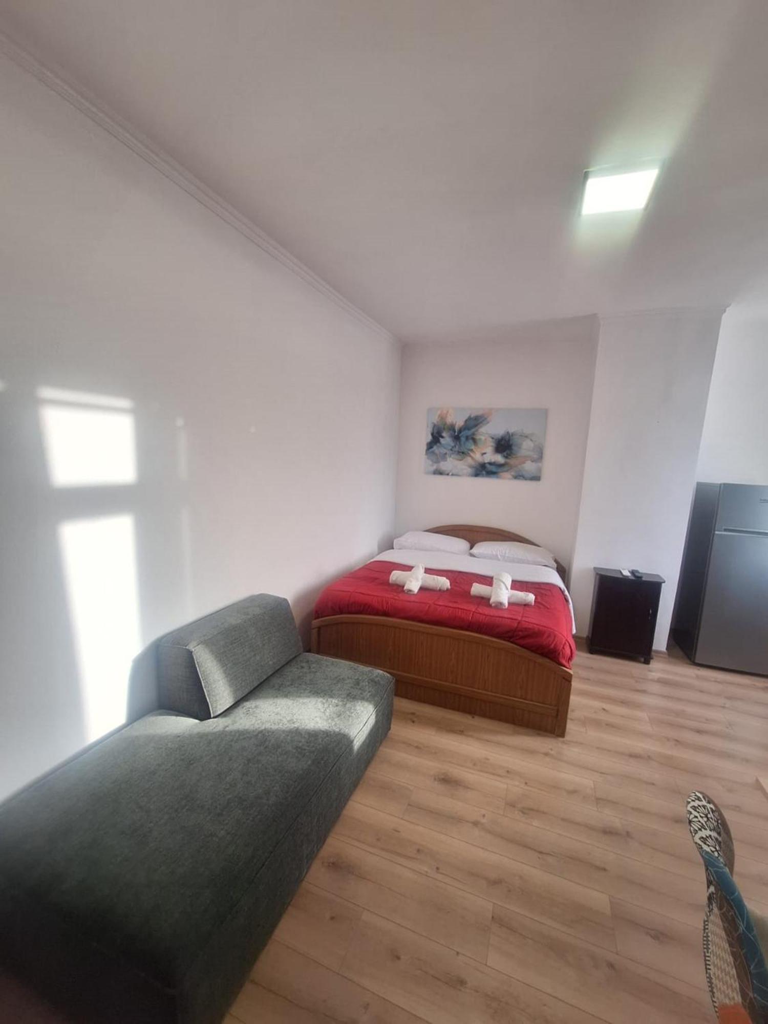 Albania Apartment Comfort Near Tirana City Center Bagian luar foto