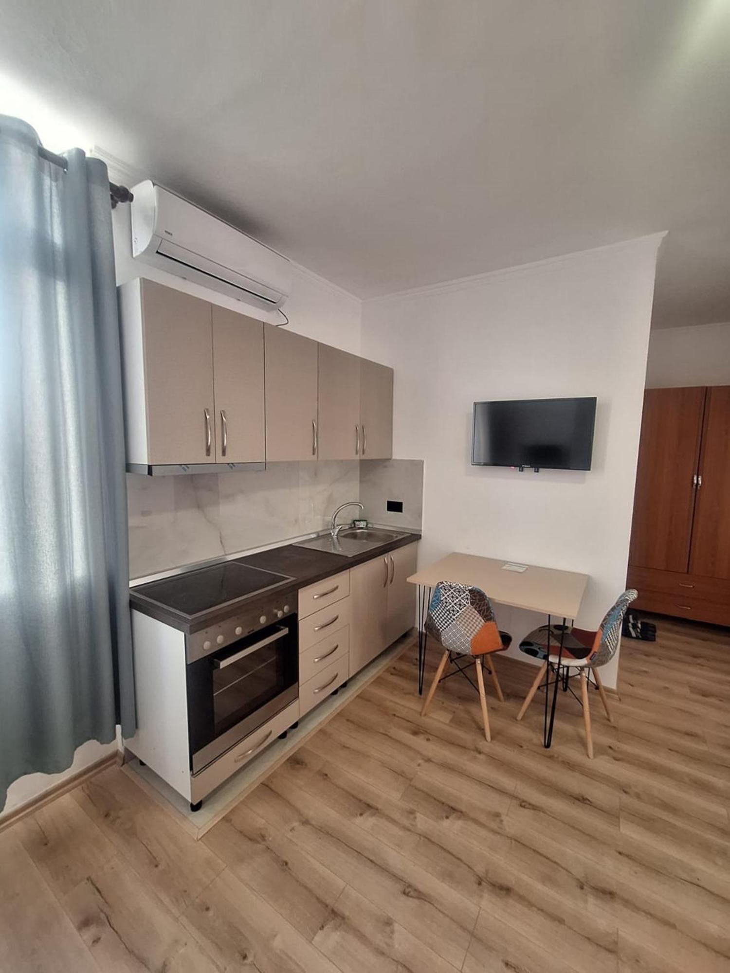 Albania Apartment Comfort Near Tirana City Center Bagian luar foto